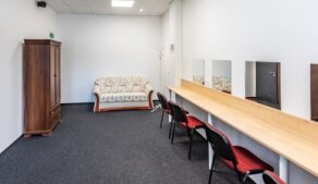 Dámské umělecké šatny náležící ke kinosálu