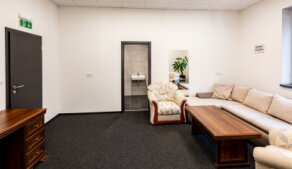 Pánské umělecké šatny náležící ke kinosálu