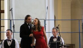 Orchestr Ježkovy stopy & Kühnův smíšený sbor