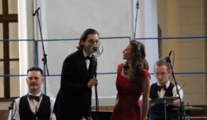 Orchestr Ježkovy stopy & Kühnův smíšený sbor