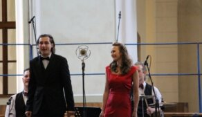 Orchestr Ježkovy stopy & Kühnův smíšený sbor