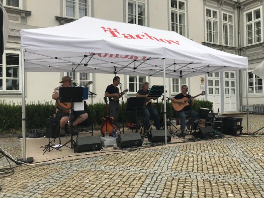 PUDETO na zámeckém nádvoří