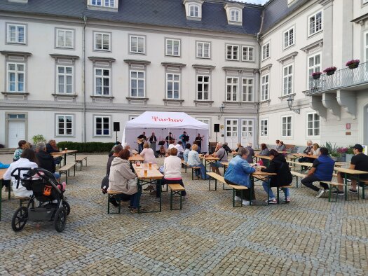 Letní zpívaná s kapelou Čáry Máry