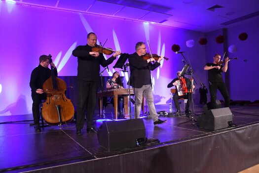 Podvečer s Cimbálovou muzikou Milana Broučka