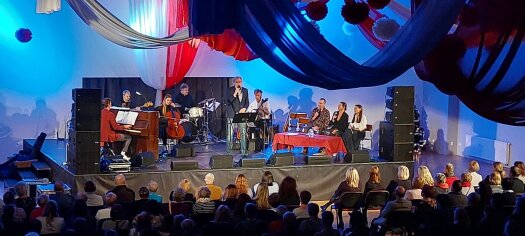 Petr Hapka a jeho potměšilí hosté